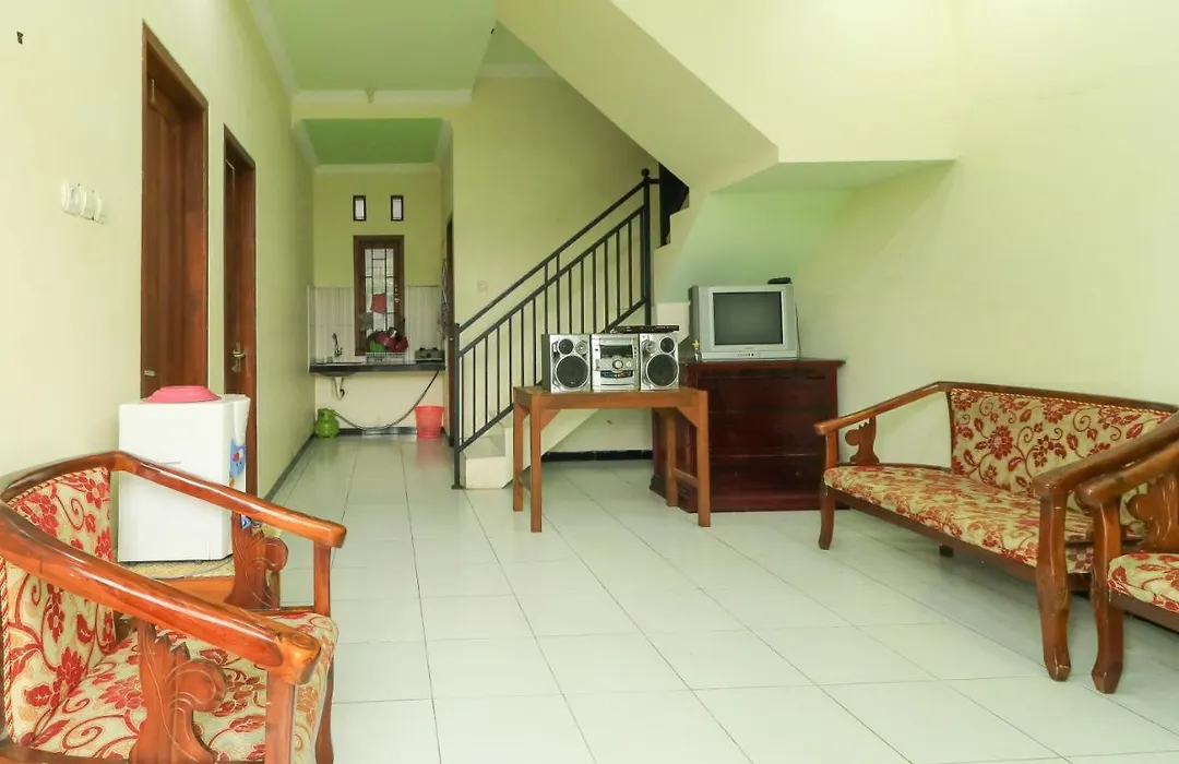 Villa Kangen Omah-1